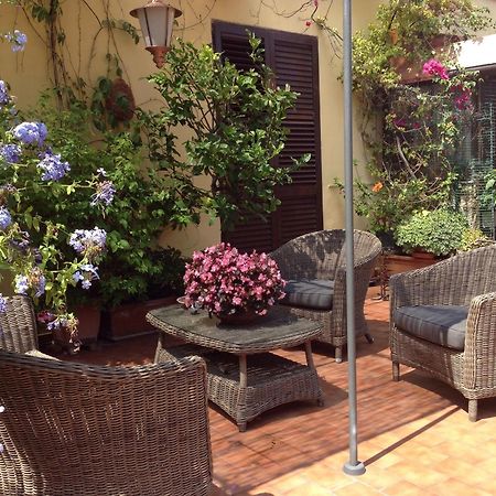 Terrazza Duomo Bed and Breakfast Νάπολη Εξωτερικό φωτογραφία