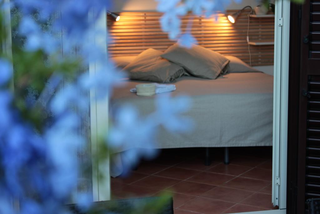 Terrazza Duomo Bed and Breakfast Νάπολη Δωμάτιο φωτογραφία
